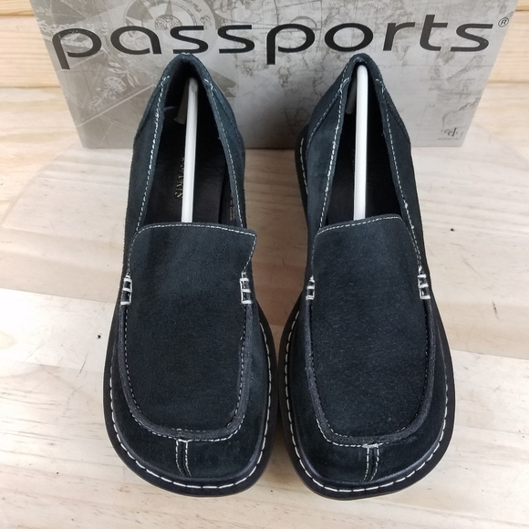 Suede Leather Loafers Black Slip on Comfort Shoe NEW CL 'Passports' 7.5M NEW - Picture 2 of 10